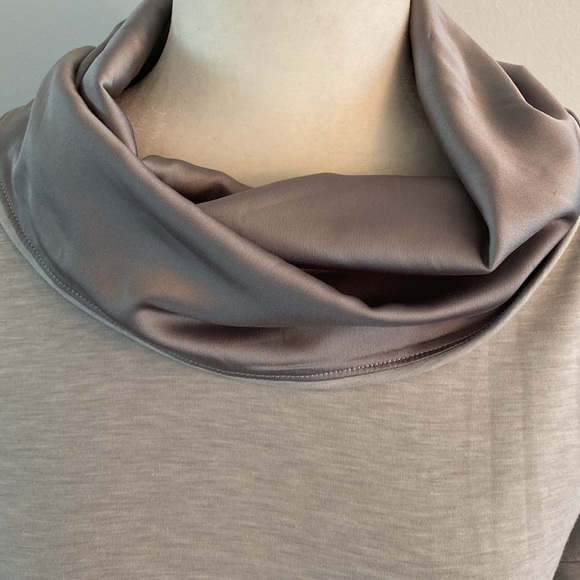 WHBM SOFT satin turtleneck tunic top small - Picture 2 of 10